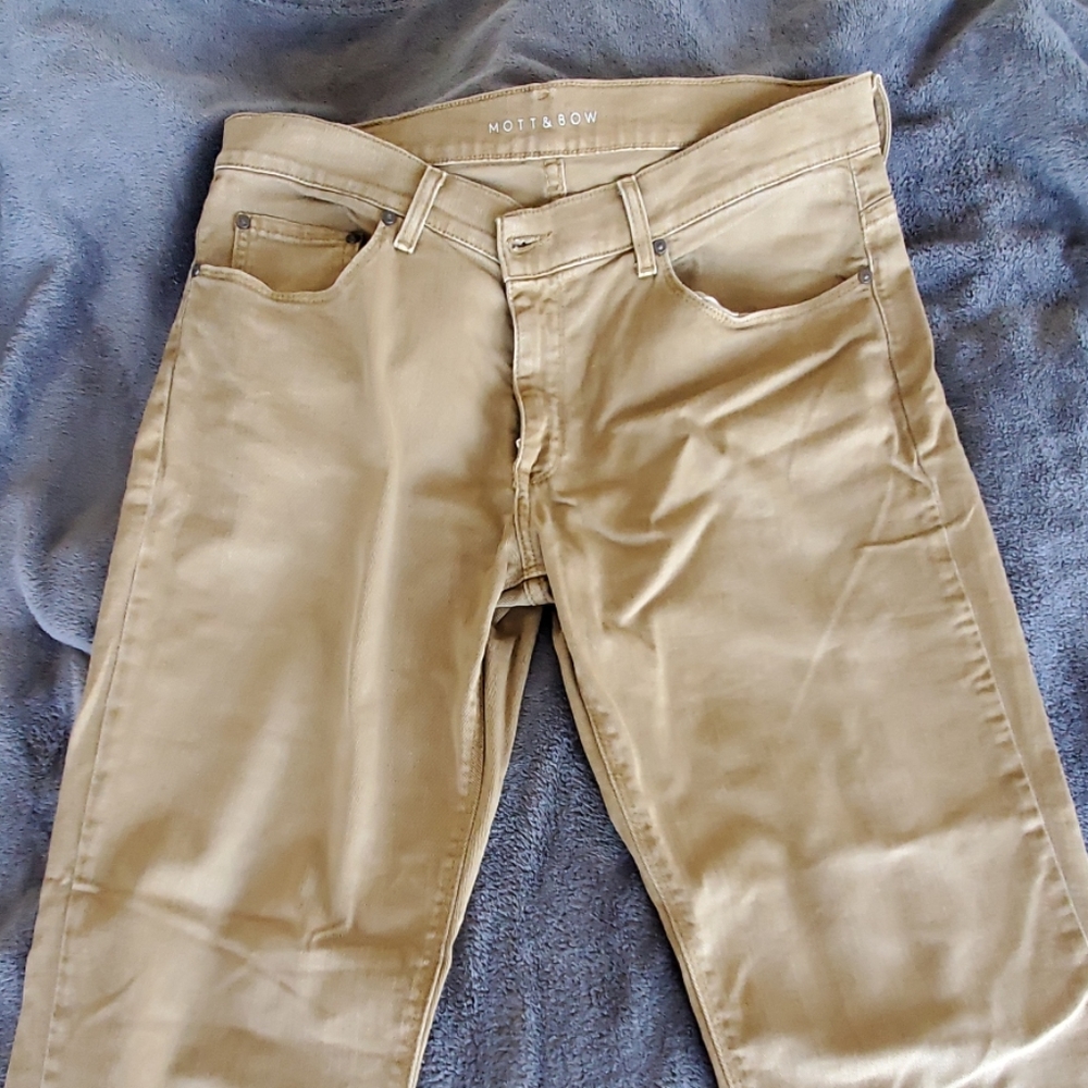 Mott & Bow Pants.